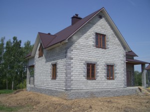 Как построить дом из бетонных блоков